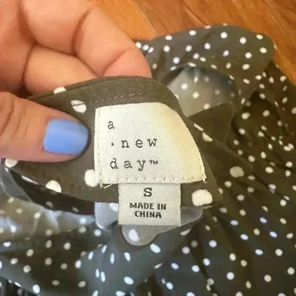 Olive polka dot romper - Picture 4 of 4